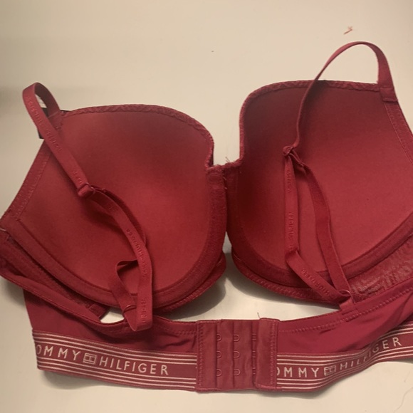 new Tommy Hilfiger bra 36C - Picture 4 of 4